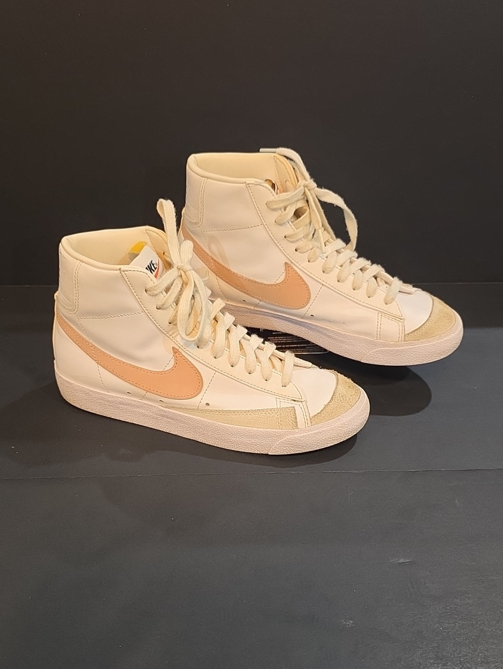 Nike Blazer Mid '77 Women's High-Top Sneakers Cream with Peach Swoosh Size 8